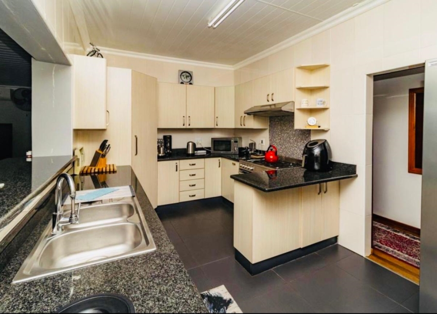 3 Bedroom Property for Sale in Manor Heights Eastern Cape